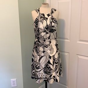 Ann Taylor Black and White Dress Size 8